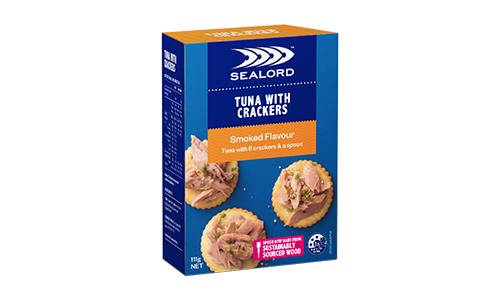 Sealord Tuna with Crackers – Smoked Flavour in boxed packaging, featuring creamy smoked tuna on round crackers.