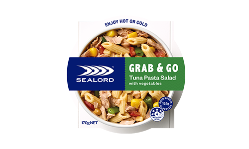 Tuna pasta salad with Sealord tuna, spiral pasta, and fresh vegetables served in a lunchbox-ready bowl for a quick and easy meal.